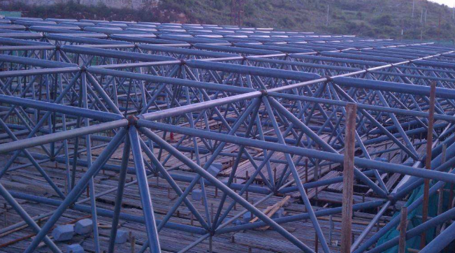 林州概述网架加工中对钢材的质量的过细恳求